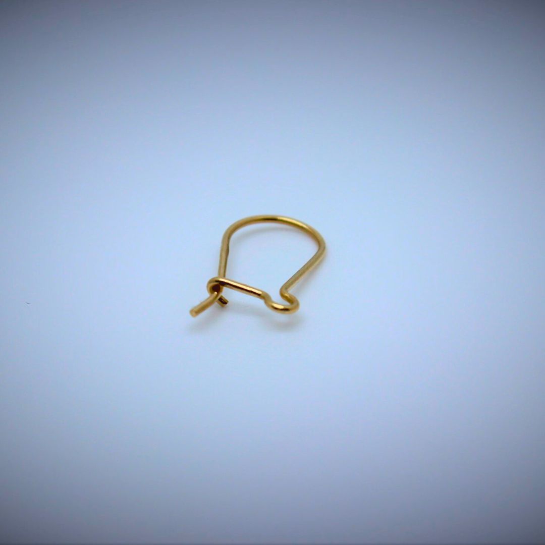 Lukittava korvakorukoukku, 14K