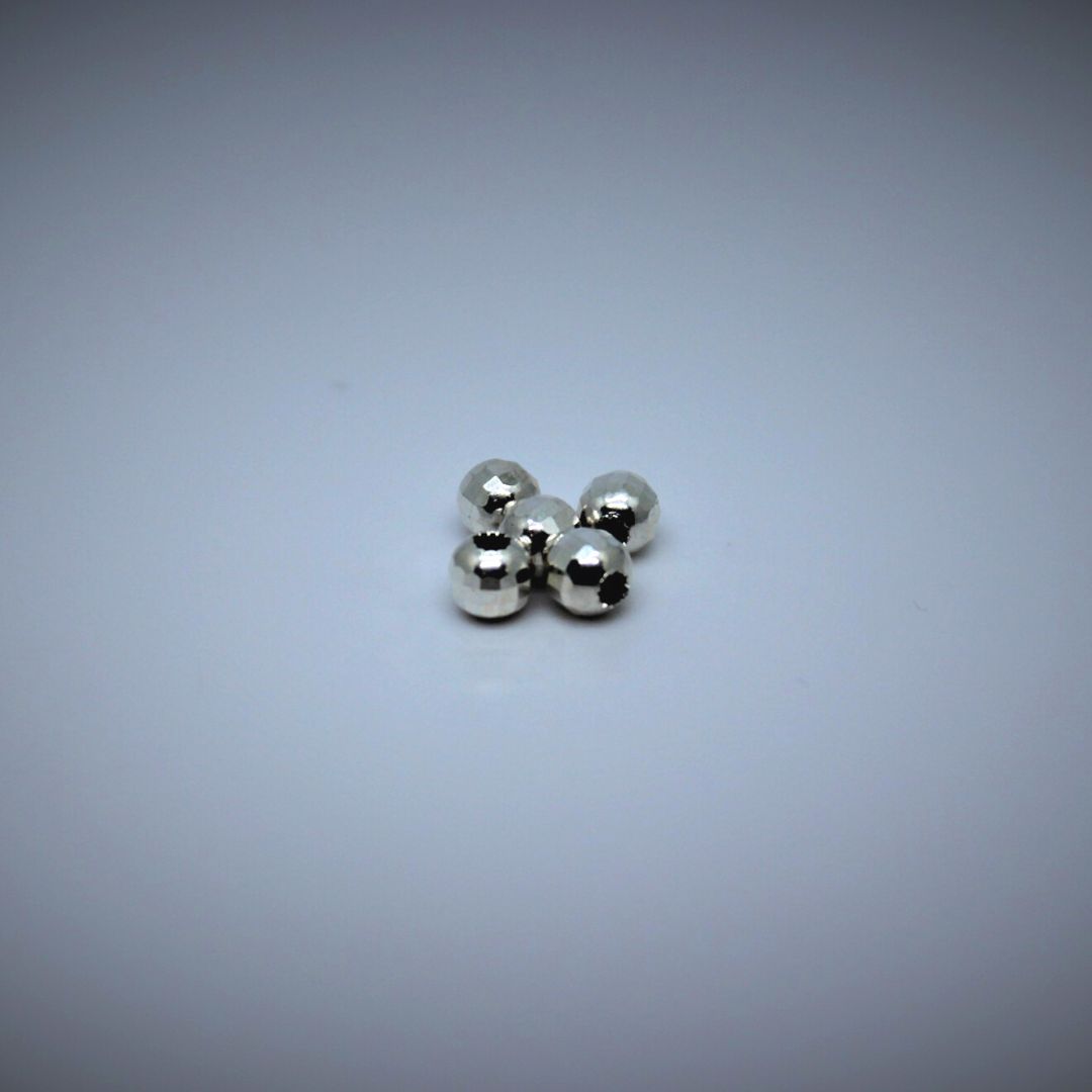 Peilipallohelmi 4mm